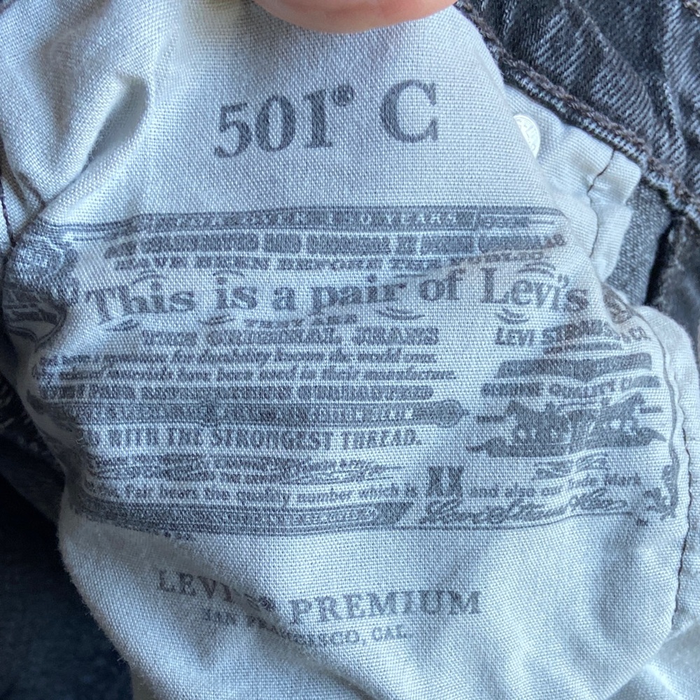 Levi's Black Straight Leg Jeans with Label Detail - Picture 5 of 7